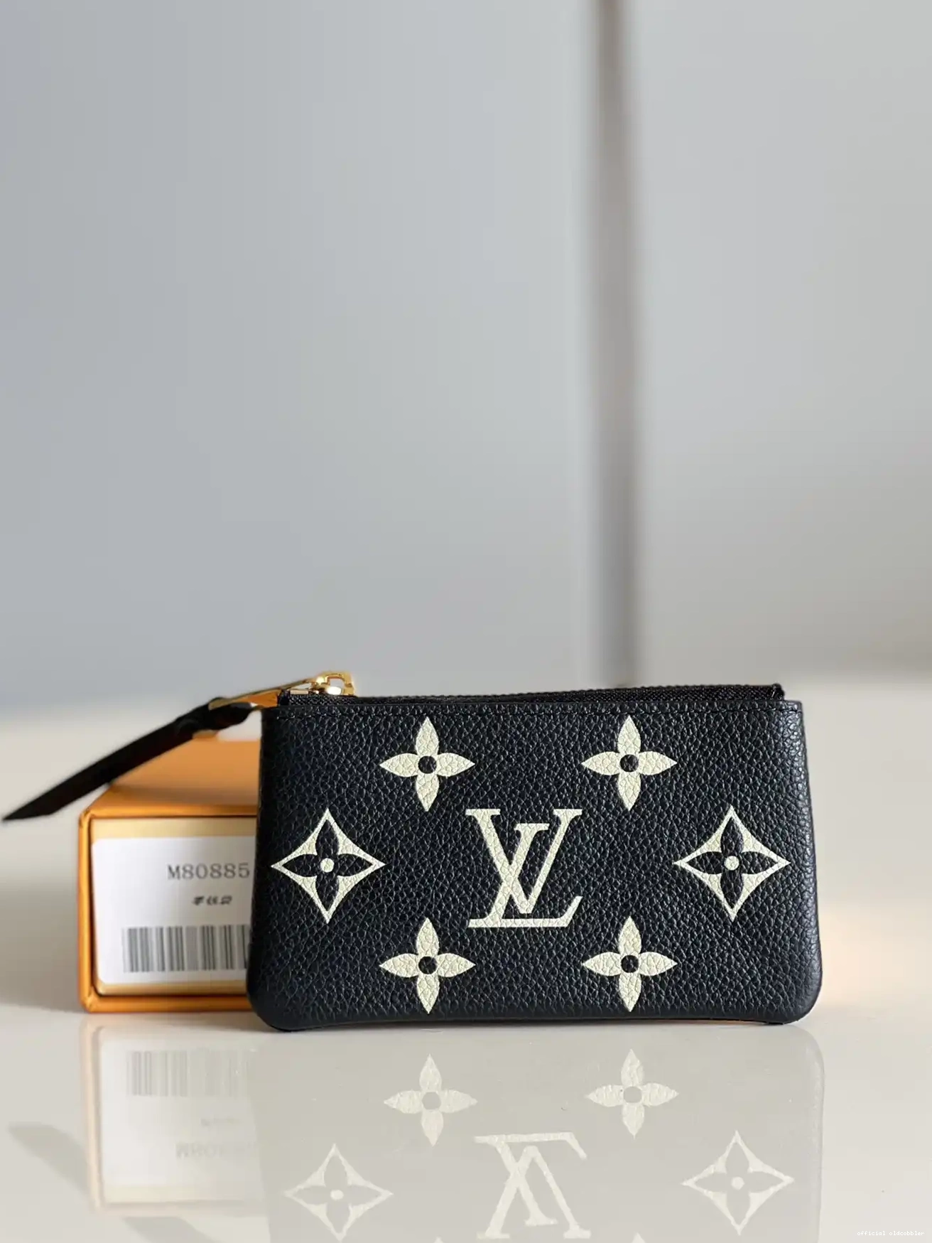 Official oldcobbler VUITTON LOUIS POUCH KEY 0524